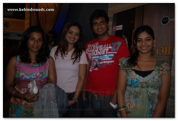 Yaavarum Nalam Premiere Show At Inox Theatre - Images