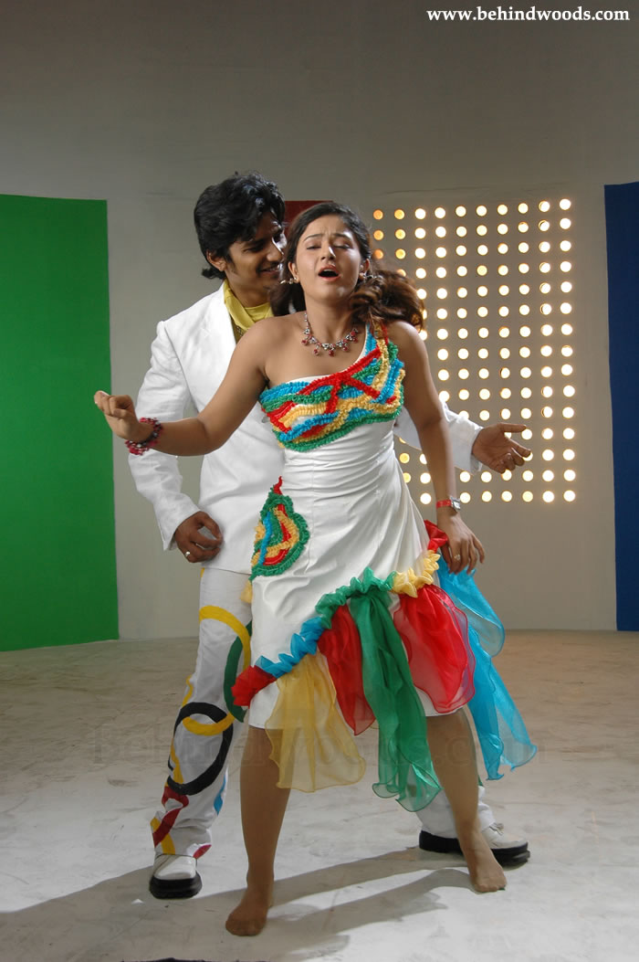 Thenavattu Movie Images