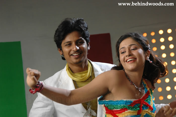 Thenavattu Movie Images