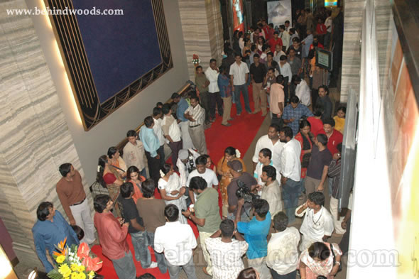 Kattradhu Tamil  Stars studded premiere