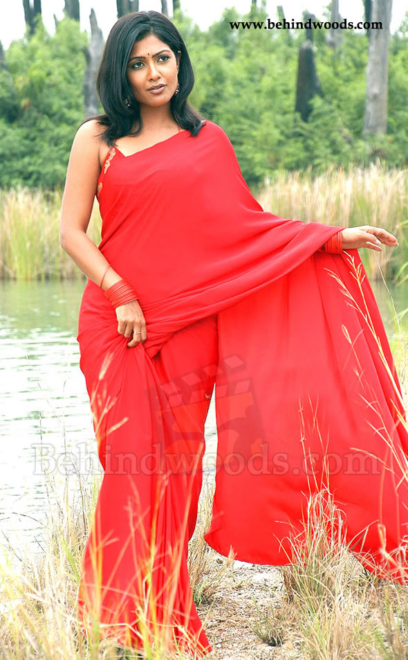 Charismatic Kamalinee Mukherjee: Images