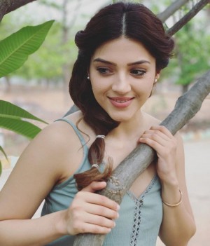 Mehreen Pirzada (aka) Mehrene Kaur Pirzada