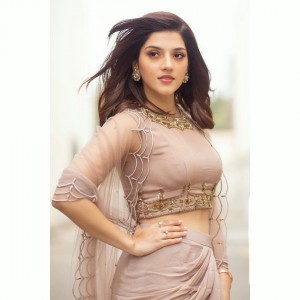 Mehreen Pirzada (aka) Mehrene Kaur Pirzada