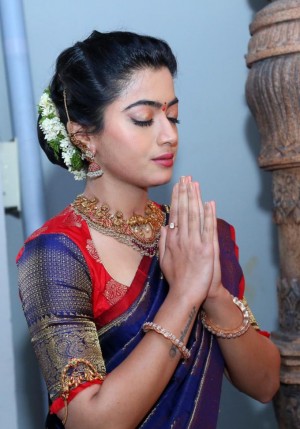 Rashmika Mandanna (aka) RashmikaMandanna