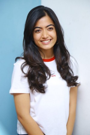 Rashmika Mandanna (aka) RashmikaMandanna