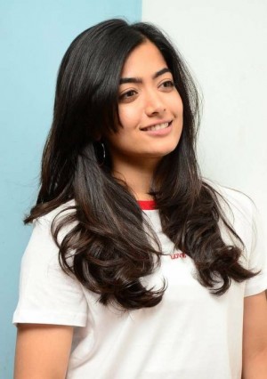 Rashmika Mandanna (aka) RashmikaMandanna