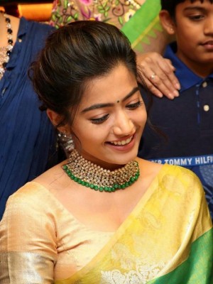 Rashmika Mandanna (aka) RashmikaMandanna