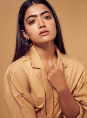 Rashmika Mandanna (aka) RashmikaMandanna