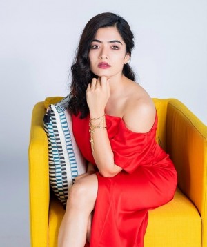 Rashmika Mandanna (aka) RashmikaMandanna