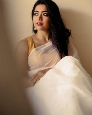 Rashmika Mandanna (aka) RashmikaMandanna