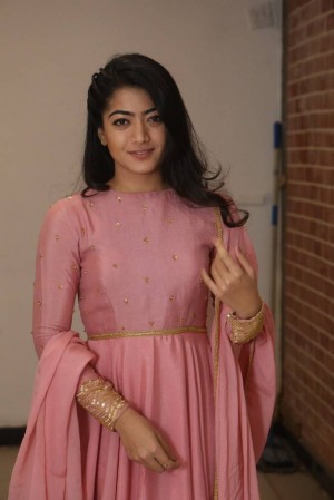 Rashmika Mandanna (aka) RashmikaMandanna