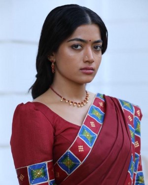 Rashmika Mandanna (aka) RashmikaMandanna