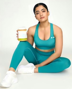 Rashmika Mandanna (aka) RashmikaMandanna