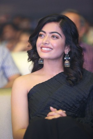 Rashmika Mandanna (aka) RashmikaMandanna