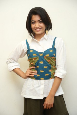 Rashmika Mandanna (aka) RashmikaMandanna