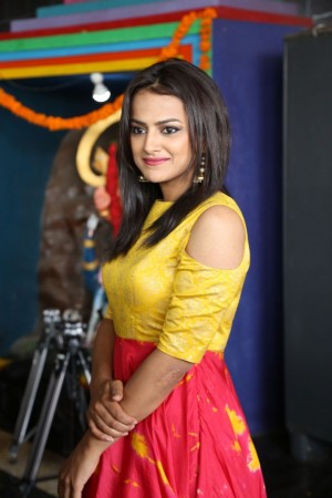 Shraddha Srinath (aka) Shradha Srinath