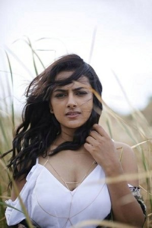 Shraddha Srinath (aka) Shradha Srinath