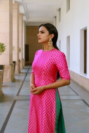 Shraddha Srinath (aka) Shradha Srinath