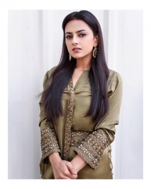 Shraddha Srinath (aka) Shradha Srinath