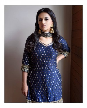 Shraddha Srinath (aka) Shradha Srinath