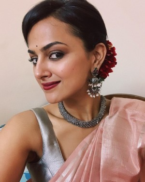 Shraddha Srinath (aka) Shradha Srinath