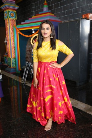 Shraddha Srinath (aka) Shradha Srinath