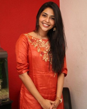 Aishwarya Lekshmi (aka) Aishwarya Lakshmi