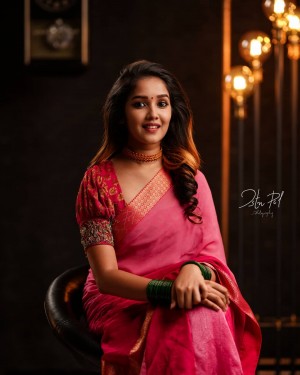 Anikha Surendran (aka) Anikhaa Surendran