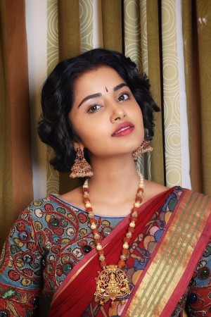 Anupama Parameswaran (aka) Anupama