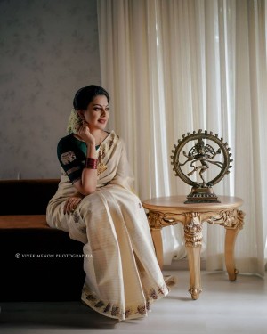 Anusree (aka) Anushree