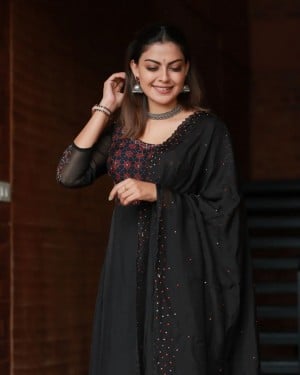 Anusree (aka) Anushree