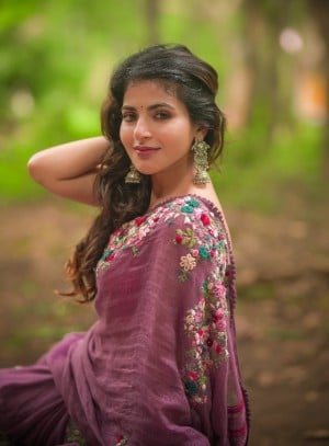 Iswarya Menon (aka) Iswaryaa Menon