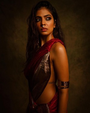 Malavika Mohanan (aka) MalavikaMohanan