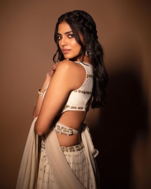 Malavika Mohanan (aka) MalavikaMohanan