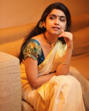 Manasa Radhakrishnan (aka) Manasaa