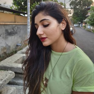 Mirnaa (aka) Mirnaa Menon