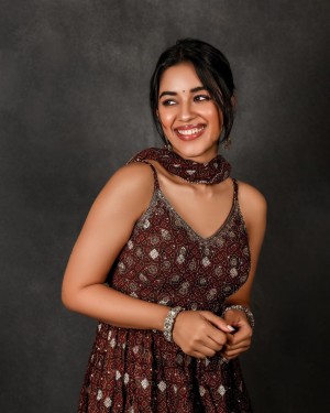 Mirnalini Ravi (aka) Mrinalini