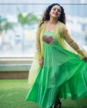 Nithya Menon (aka) Nithya Monen