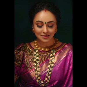 Pearle Maaney (aka) PearleeMaaney