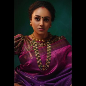 Pearle Maaney (aka) PearleeMaaney