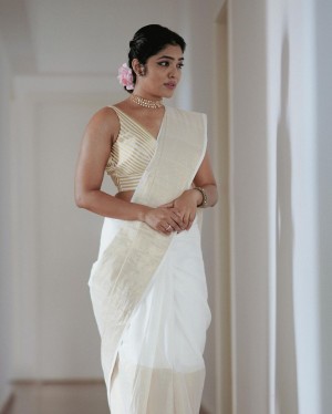 Rima Kallingal (aka) Rimaa Kallingal