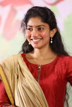 Sai Pallavi (aka) SaiPallavi