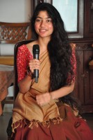 Sai Pallavi (aka) SaiPallavi