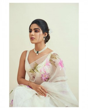 Samyuktha Menon (aka) Samyuktha