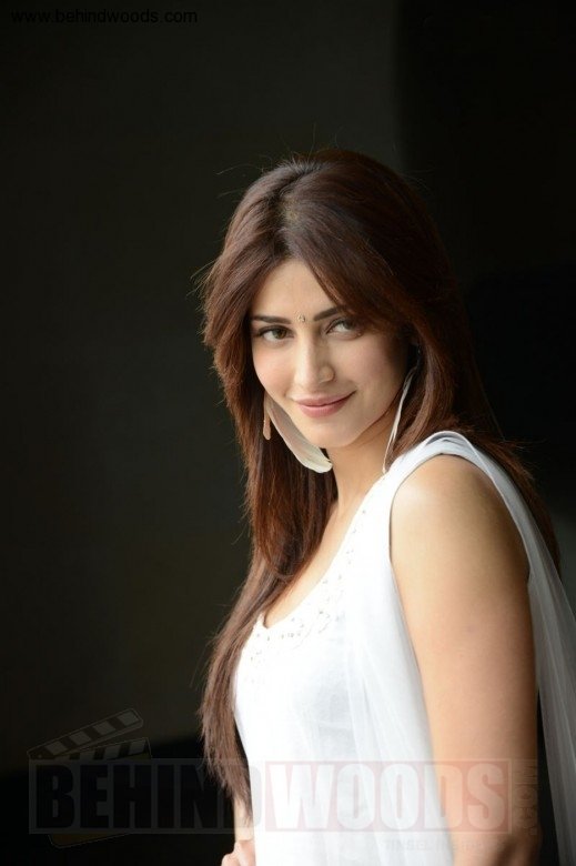 Shruti Haasan (aka) Shruti Hasan photos stills & images