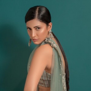 Shruti Haasan (aka) Shruti Hasan