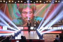 Behindwoods Gold Medals 2017 - The Awarding