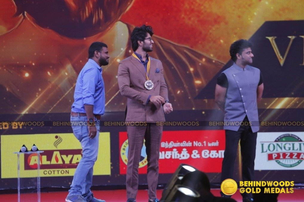 The Awarding Photos - Behindwoods Gold Medals 2018