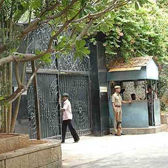 Rs 20 crore allotted to turn Jayalalithaa's Vedha Nilayam into Memorial