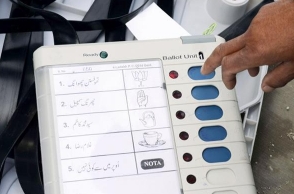 AAP takes EVM protest to Election Commission